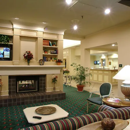 Hilton Garden Inn Tulsa Airport-3